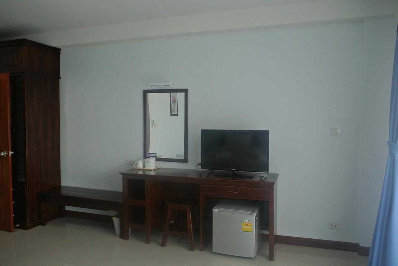 Baan Duangkamol Hotel Phitsanulok Exterior photo